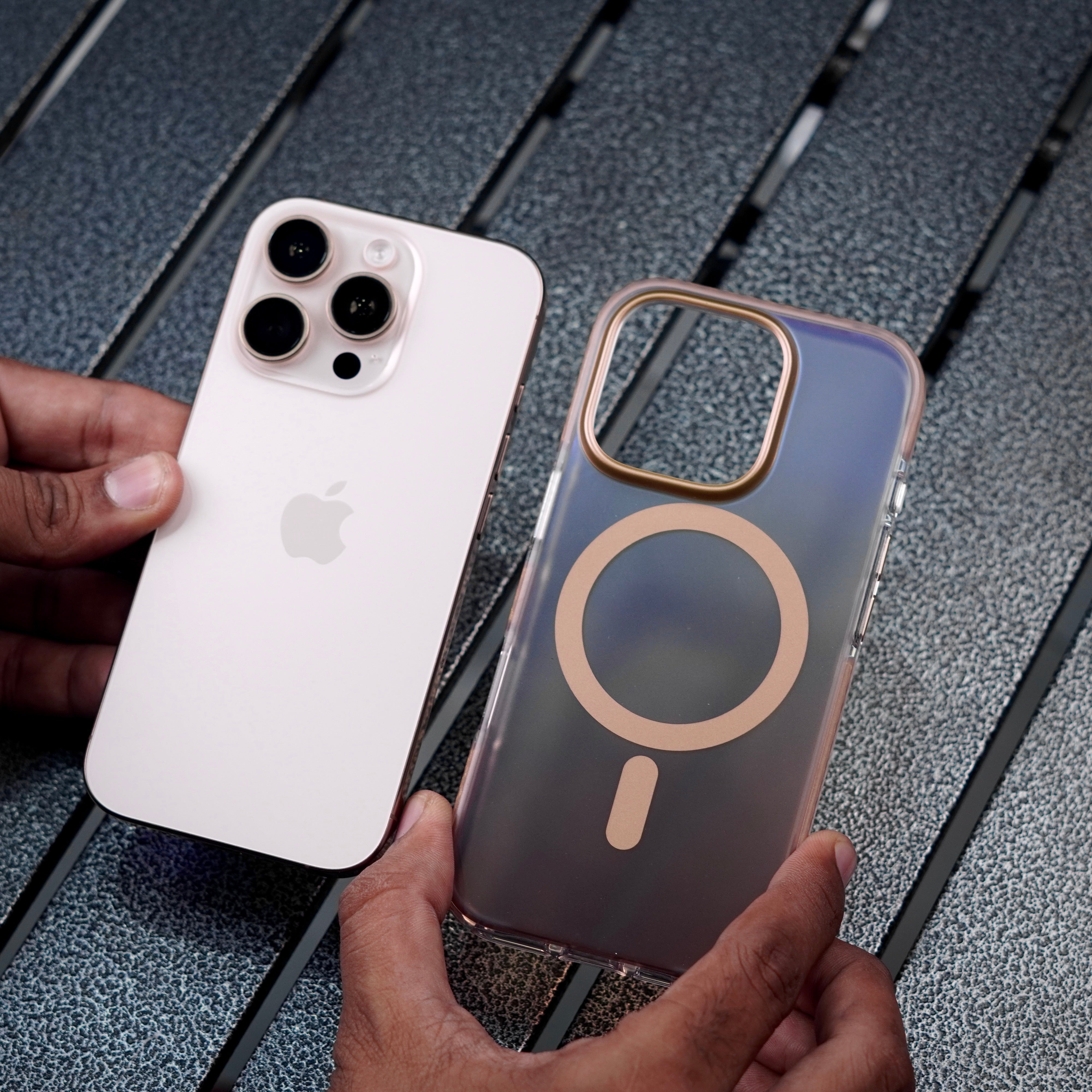 Frosted Fade Case | with MagSafe | Semi Transaparent Fade Case