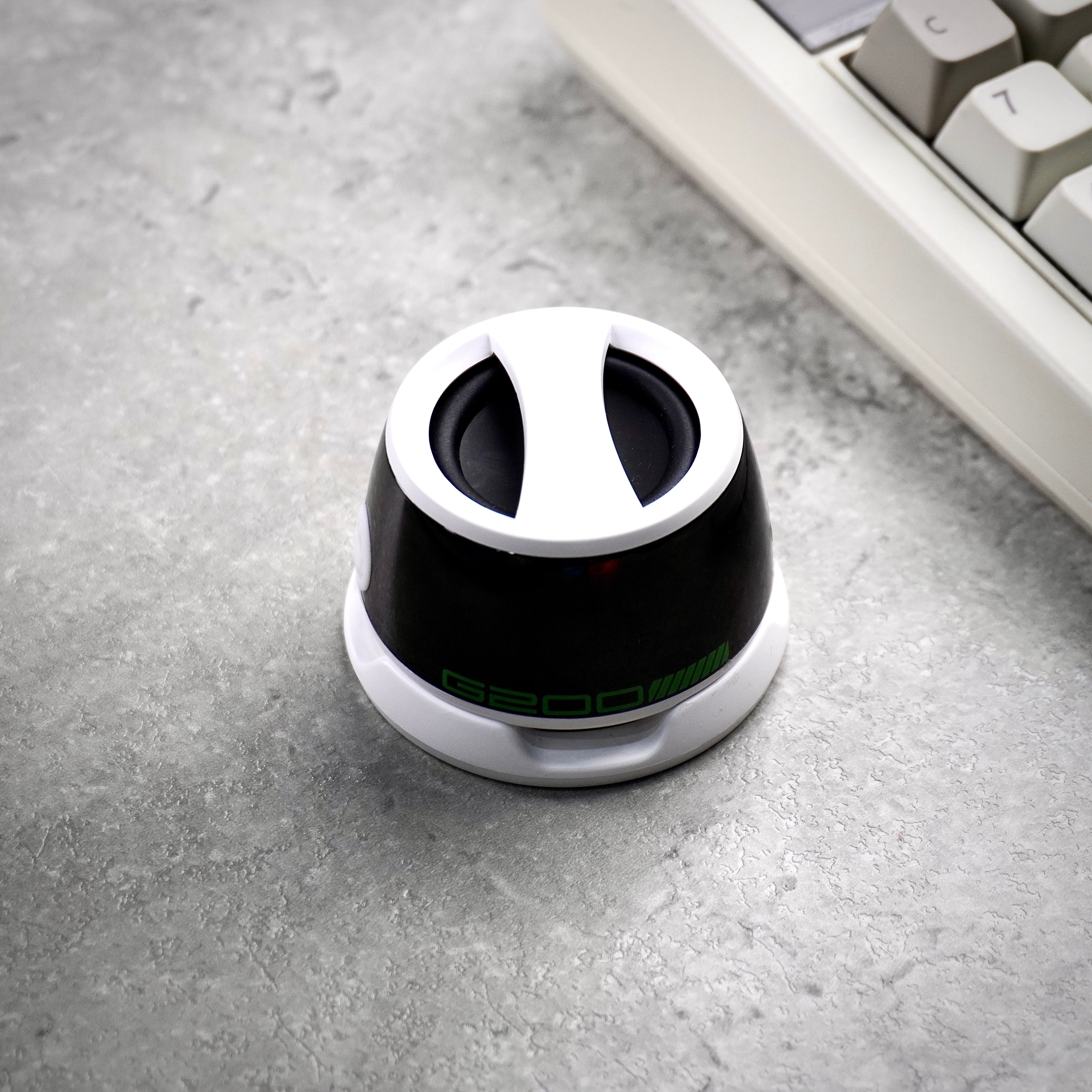 G200 Portable MagSpeaker | 6W Mini Speaker | RGB LED Lights