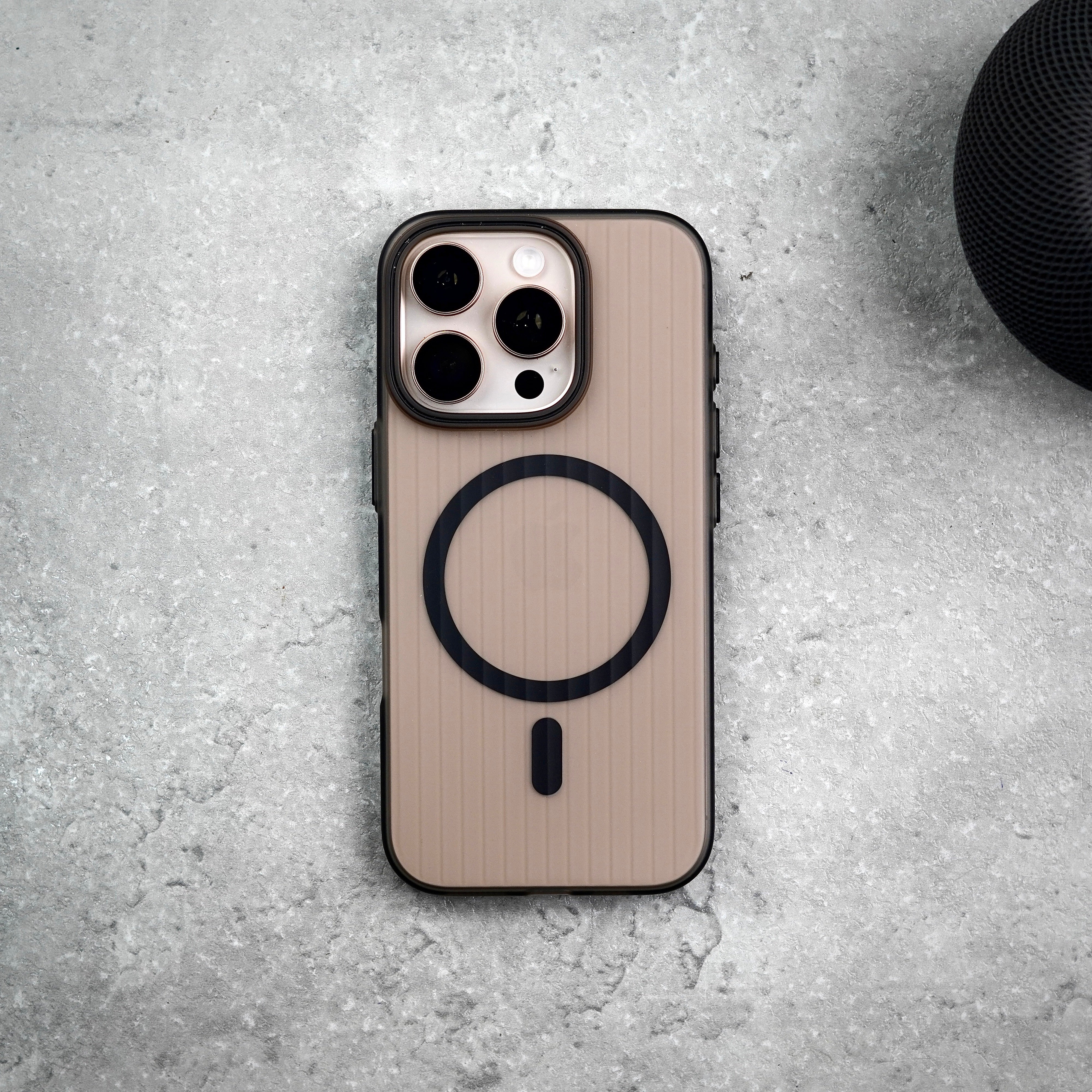 GRIP PAPER CASE | With MagSafe