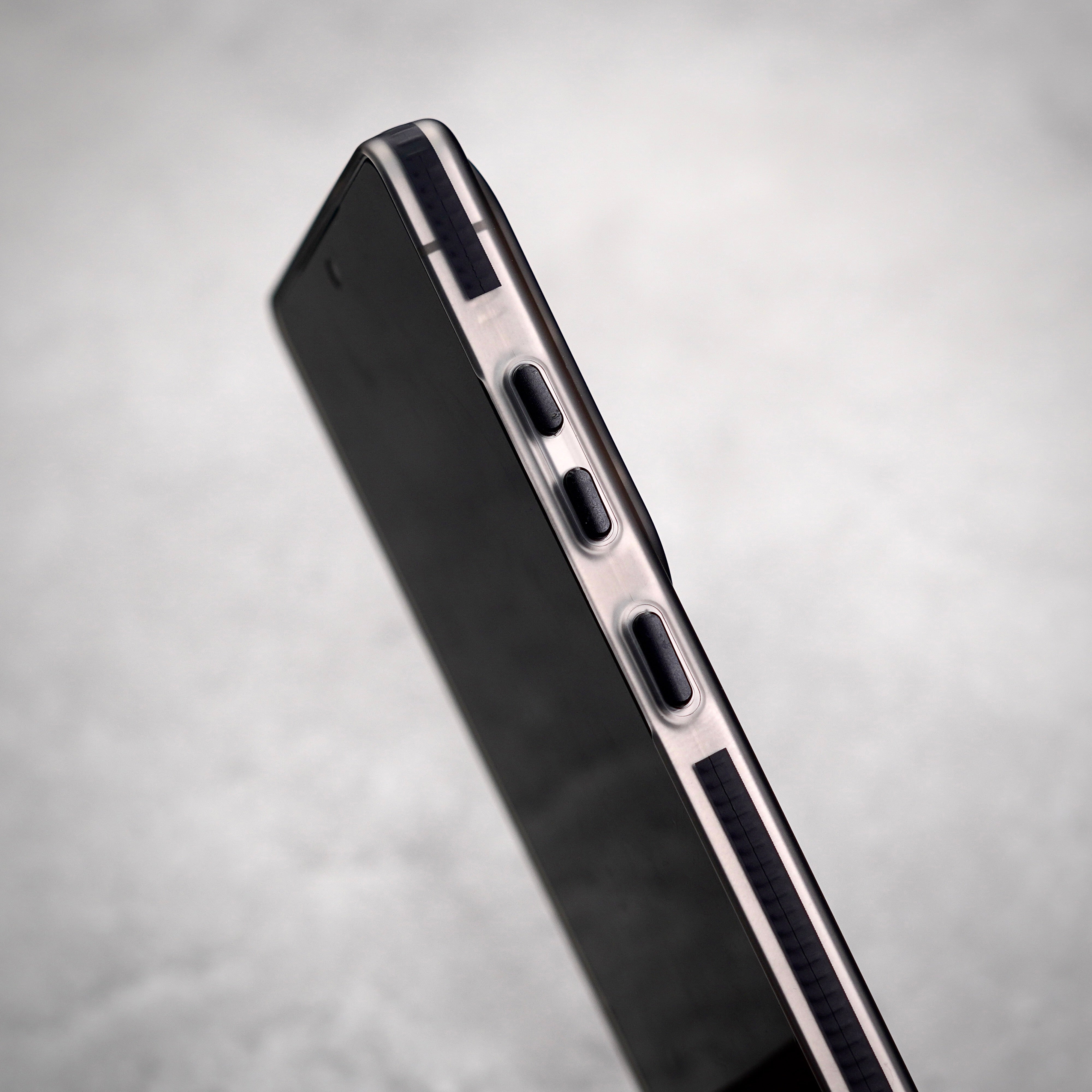 GRIP PAPER CASE | With MagSafe