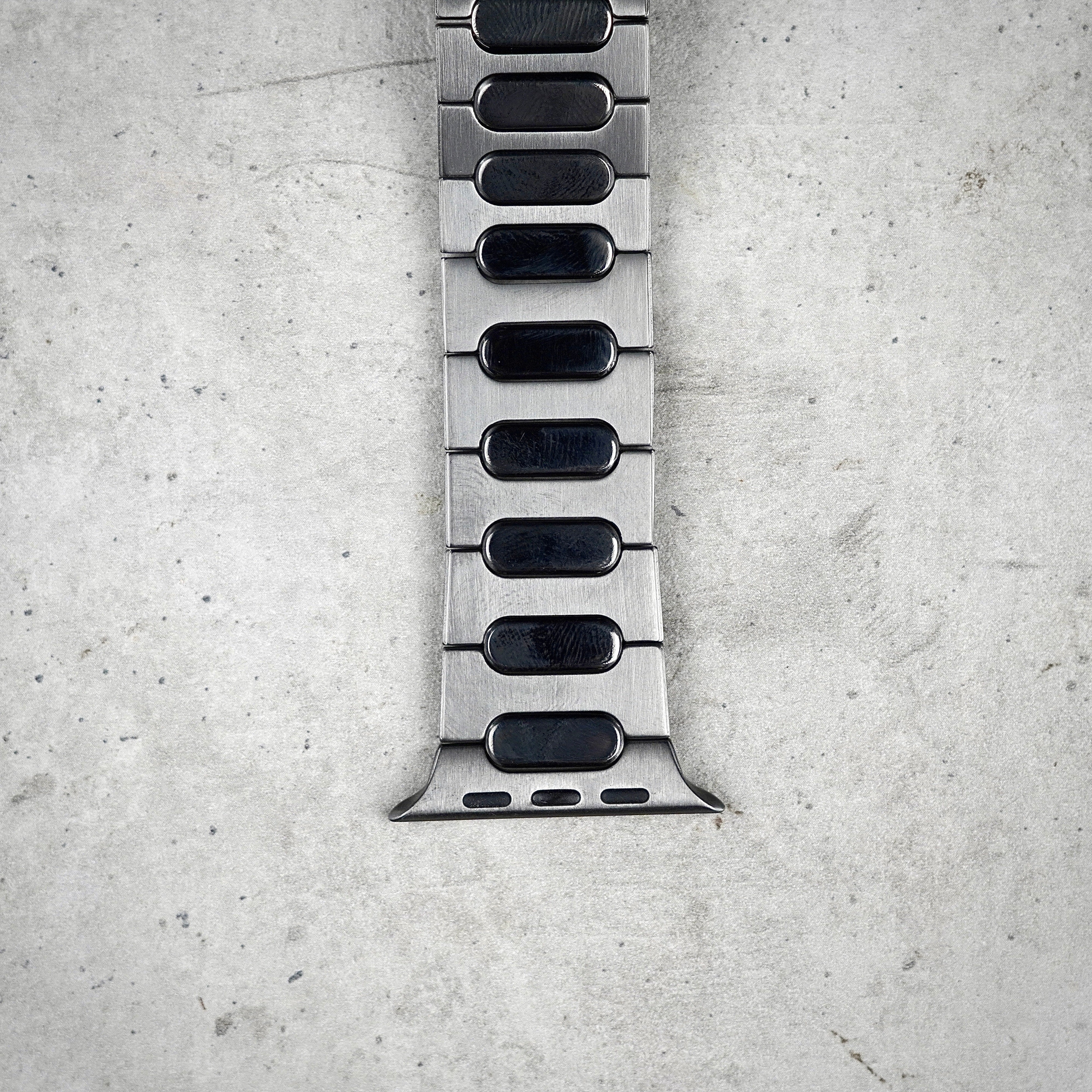 Metallic Snap Strap for iWatch