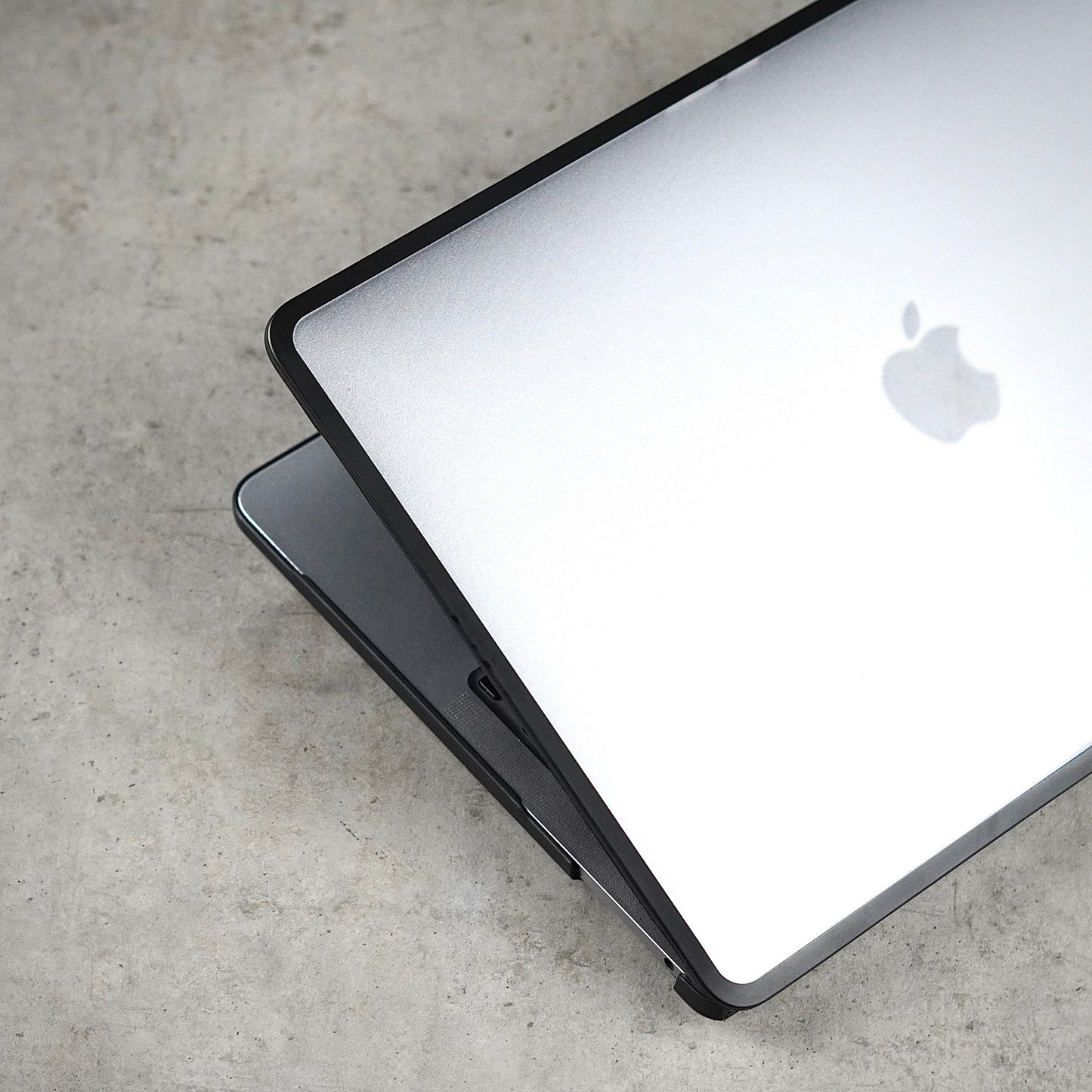 Black Border Case for MacBook | With KeyGuard