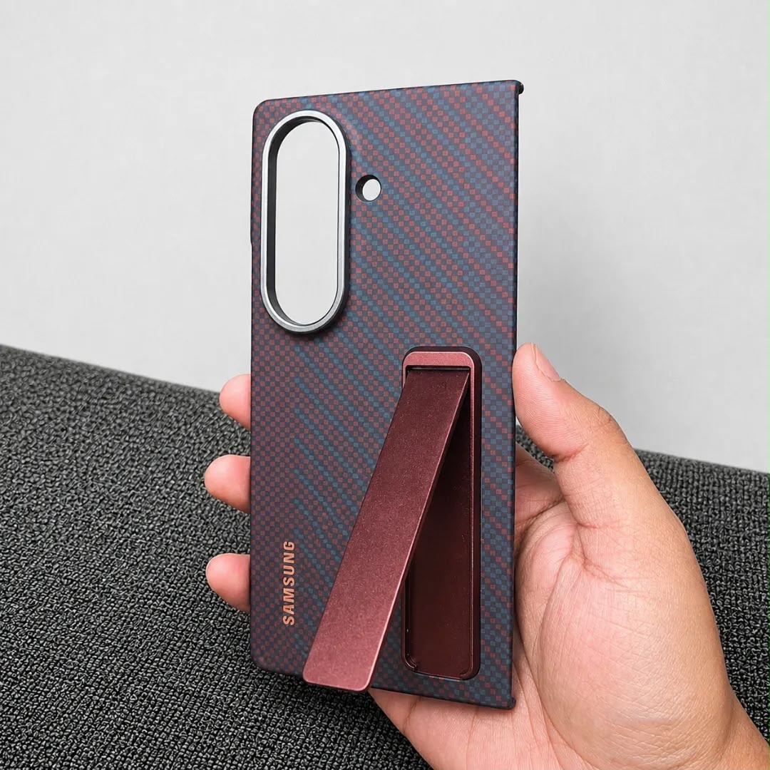 Carbon Wave Fold stand Case Galaxy Z Fold8 and Fold8 Ultra