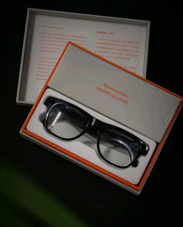 AI Smart Glasses with HD Video Recording, Real-time Language Translation