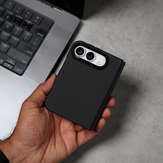 iPhone Duo case - Super thin Aramid Fiber Magsafe with 2 designs
